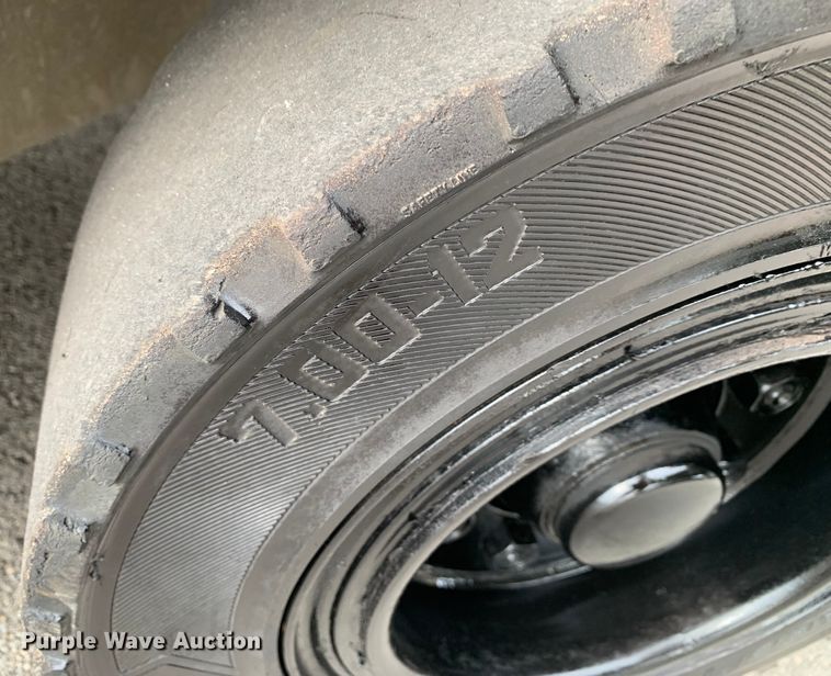 image for item DM7844 Toyota 8FD35U forklift