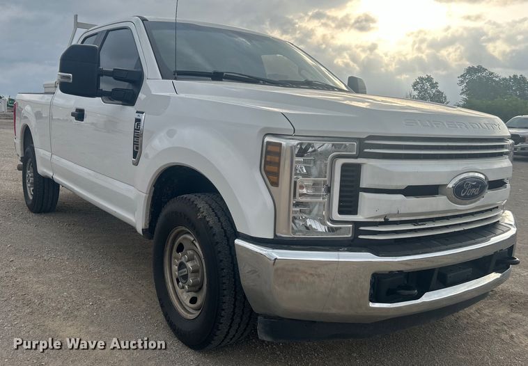 image for item DO1086 2019 Ford F250 Super Duty XL SuperCab pickup truck