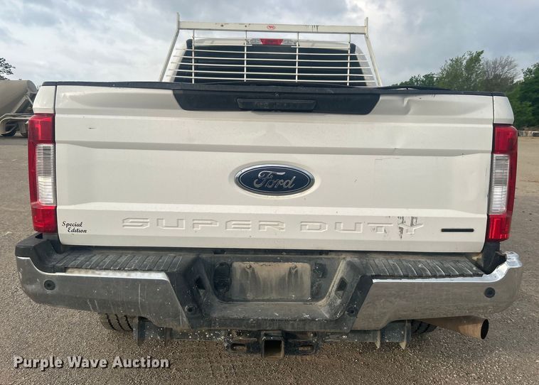 image for item DO1086 2019 Ford F250 Super Duty XL SuperCab pickup truck