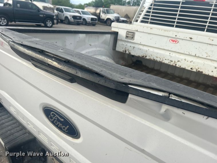 image for item DO1086 2019 Ford F250 Super Duty XL SuperCab pickup truck