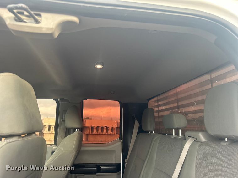 image for item DO1086 2019 Ford F250 Super Duty XL SuperCab pickup truck