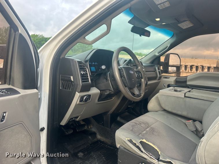 image for item DO1086 2019 Ford F250 Super Duty XL SuperCab pickup truck