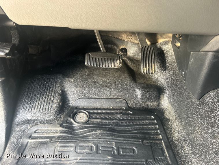 image for item DO1086 2019 Ford F250 Super Duty XL SuperCab pickup truck