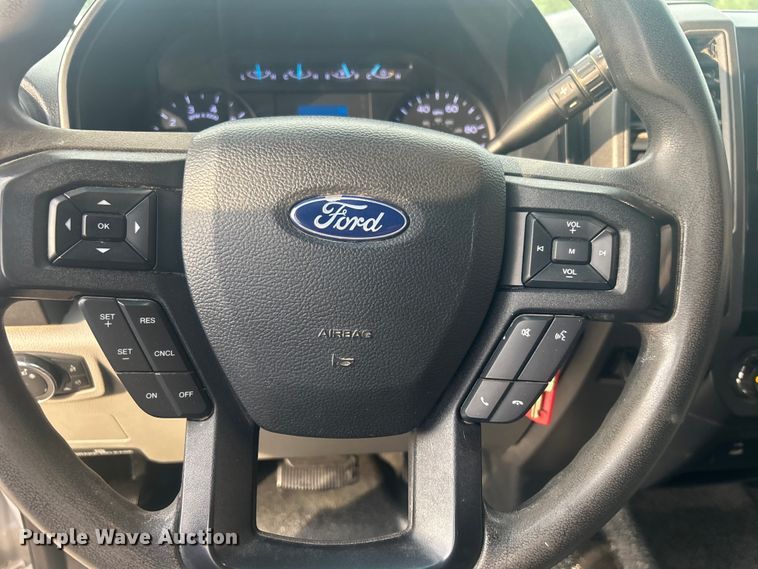 image for item DO1086 2019 Ford F250 Super Duty XL SuperCab pickup truck