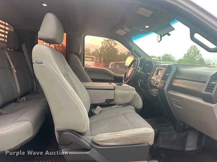 image for item DO1086 2019 Ford F250 Super Duty XL SuperCab pickup truck