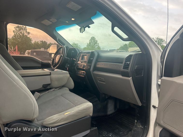 image for item DO1086 2019 Ford F250 Super Duty XL SuperCab pickup truck