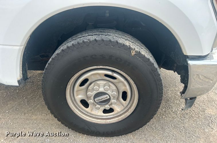 image for item DO1086 2019 Ford F250 Super Duty XL SuperCab pickup truck