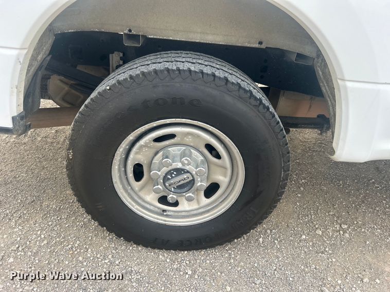 image for item DO1086 2019 Ford F250 Super Duty XL SuperCab pickup truck