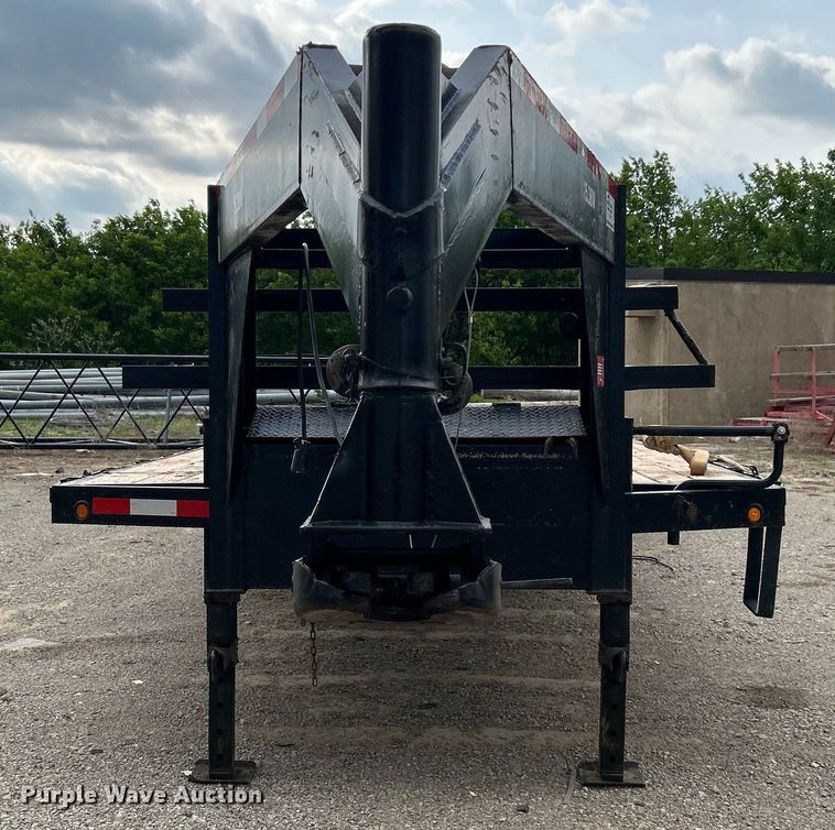 image for item DO1087 2010 T&R DDT equipment trailer