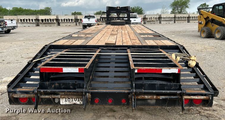 image for item DO1087 2010 T&R DDT equipment trailer