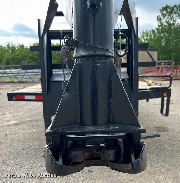 image for item DO1087 2010 T&R DDT equipment trailer