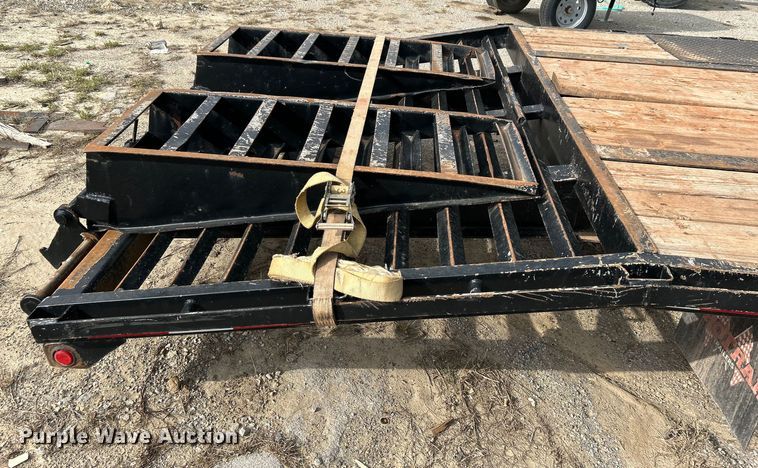 image for item DO1087 2010 T&R DDT equipment trailer