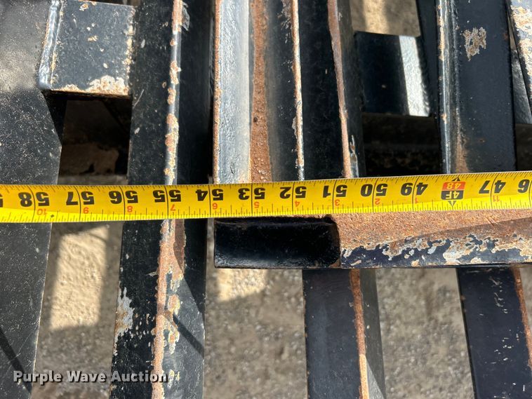 image for item DO1087 2010 T&R DDT equipment trailer