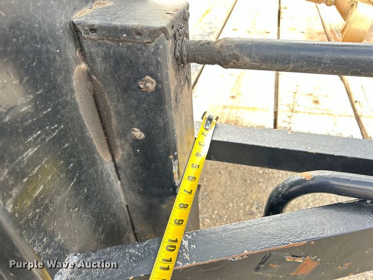 image for item DO1087 2010 T&R DDT equipment trailer