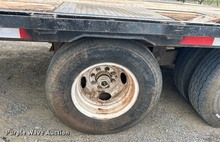 image for item DO1087 2010 T&R DDT equipment trailer