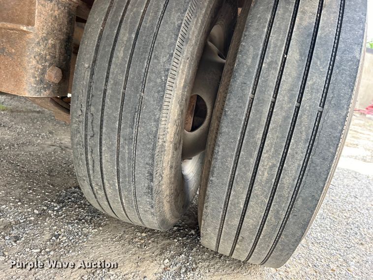 image for item DO1087 2010 T&R DDT equipment trailer