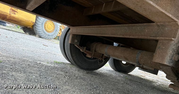 image for item DO1087 2010 T&R DDT equipment trailer