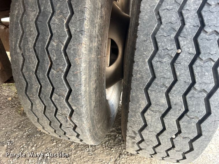 image for item DO1087 2010 T&R DDT equipment trailer