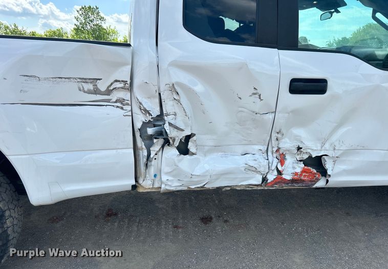 image for item DO1091 2021 Ford F250 Super Duty XL SuperCab pickup truck