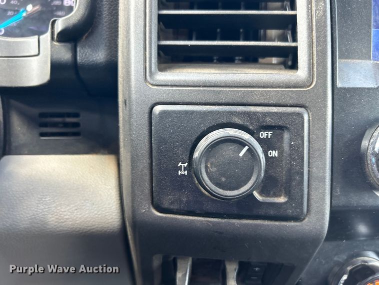 image for item DO1091 2021 Ford F250 Super Duty XL SuperCab pickup truck