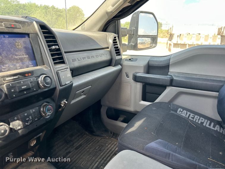 image for item DO1091 2021 Ford F250 Super Duty XL SuperCab pickup truck