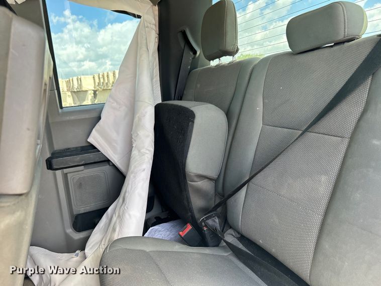 image for item DO1091 2021 Ford F250 Super Duty XL SuperCab pickup truck