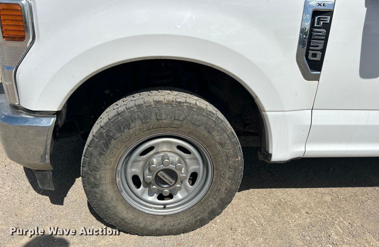 image for item DO1091 2021 Ford F250 Super Duty XL SuperCab pickup truck