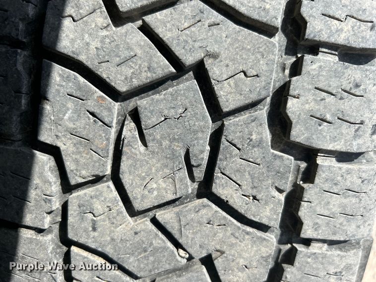 image for item DO1091 2021 Ford F250 Super Duty XL SuperCab pickup truck