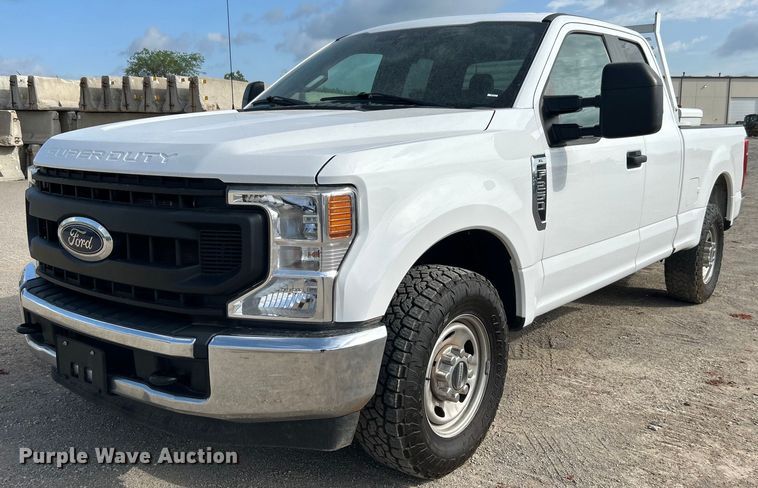image for item DO1093 2021 Ford F250 Super Duty XL SuperCab pickup truck