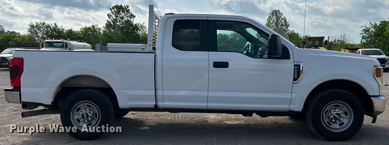 image for item DO1093 2021 Ford F250 Super Duty XL SuperCab pickup truck