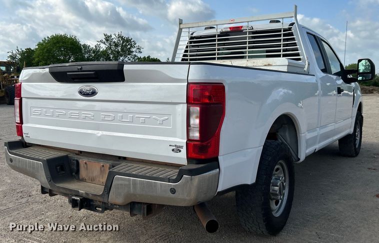 image for item DO1093 2021 Ford F250 Super Duty XL SuperCab pickup truck
