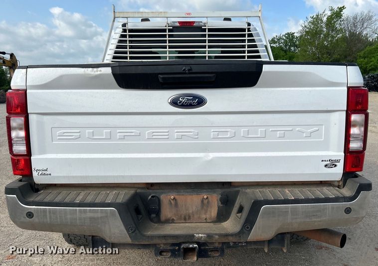 image for item DO1093 2021 Ford F250 Super Duty XL SuperCab pickup truck