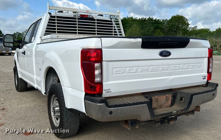 image for item DO1093 2021 Ford F250 Super Duty XL SuperCab pickup truck