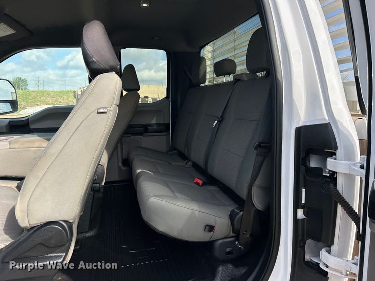 image for item DO1093 2021 Ford F250 Super Duty XL SuperCab pickup truck