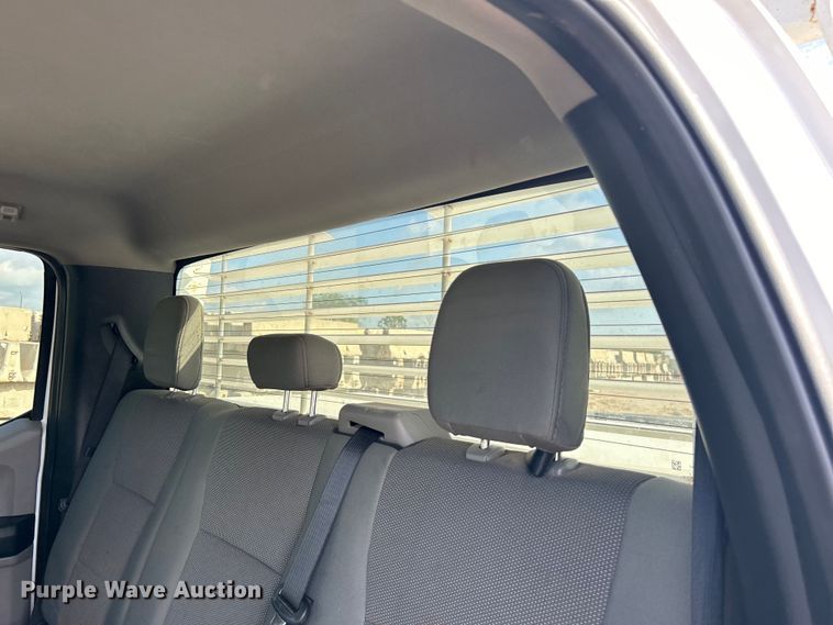 image for item DO1093 2021 Ford F250 Super Duty XL SuperCab pickup truck