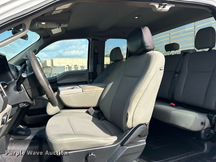 image for item DO1093 2021 Ford F250 Super Duty XL SuperCab pickup truck