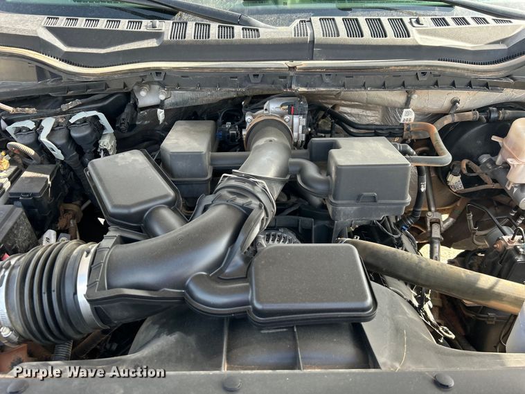 image for item DO1093 2021 Ford F250 Super Duty XL SuperCab pickup truck