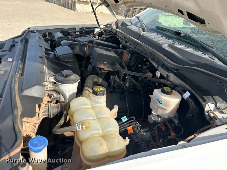 image for item DO1093 2021 Ford F250 Super Duty XL SuperCab pickup truck