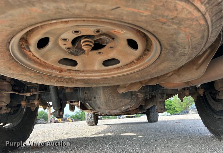 image for item DO1093 2021 Ford F250 Super Duty XL SuperCab pickup truck