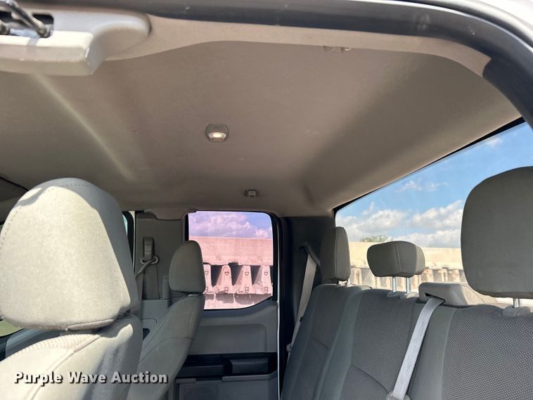 image for item DO1095 2018 Ford F250 Super Duty XL SuperCab pickup truck