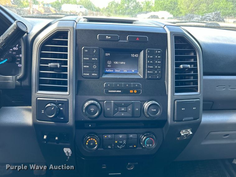 image for item DO1095 2018 Ford F250 Super Duty XL SuperCab pickup truck