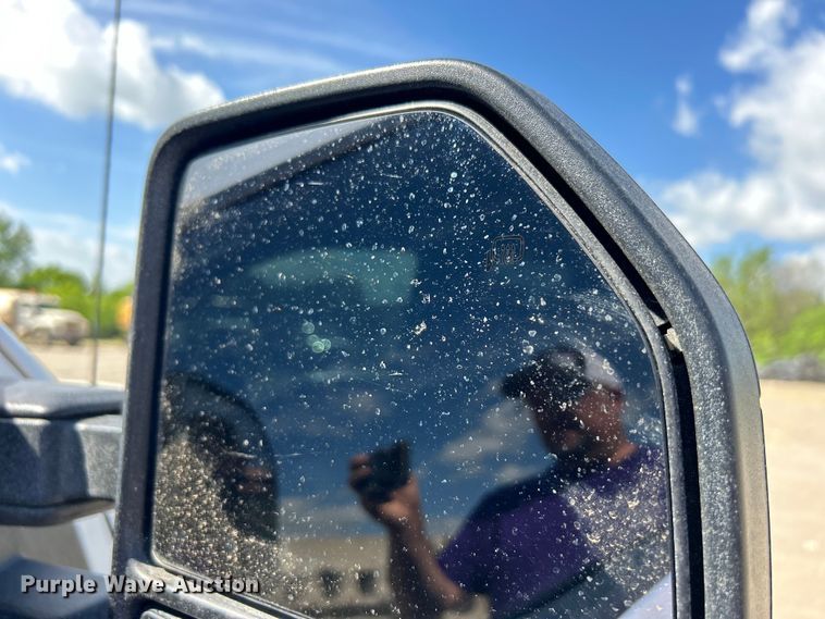 image for item DO1095 2018 Ford F250 Super Duty XL SuperCab pickup truck