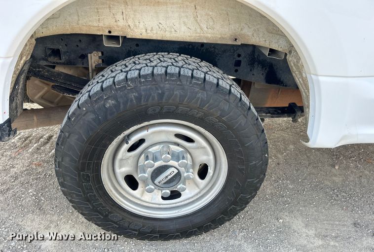 image for item DO1095 2018 Ford F250 Super Duty XL SuperCab pickup truck