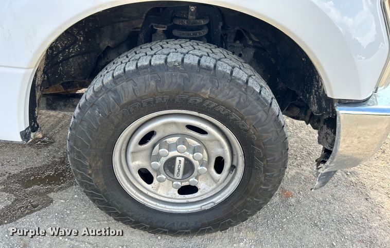 image for item DO1095 2018 Ford F250 Super Duty XL SuperCab pickup truck