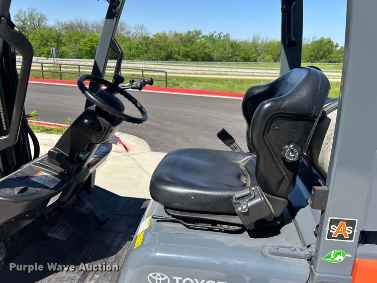 image for item DO1099 Toyota 8FGCSU20 forklift