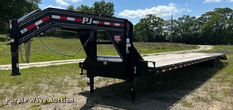 image for item DO1138 2021 PJ Trailer Mfg. co LD442 equipment trailer
