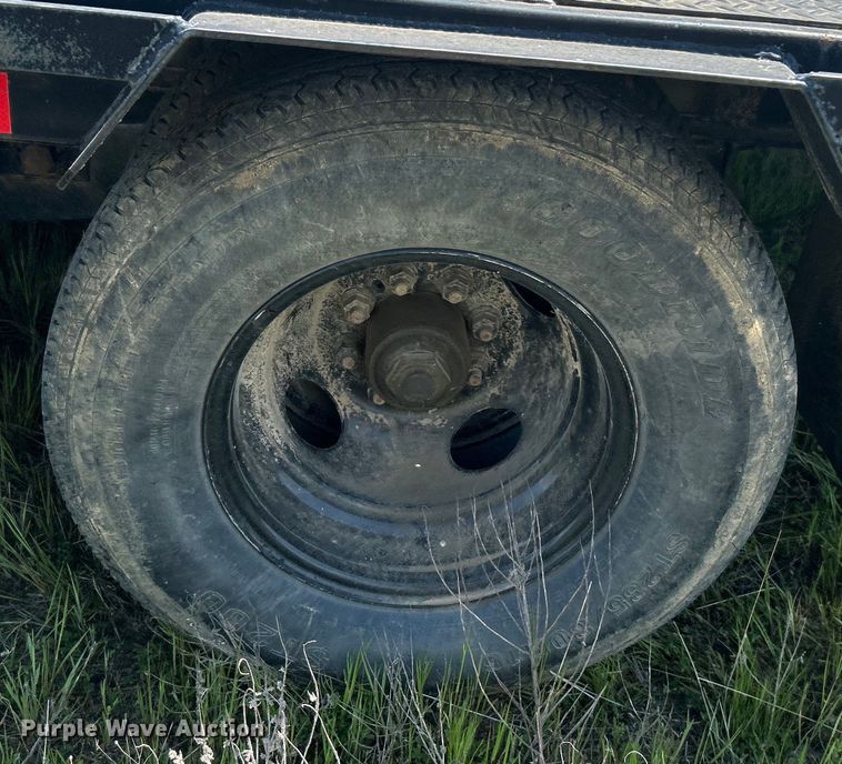 image for item DO1138 2021 PJ Trailer Mfg. co LD442 equipment trailer