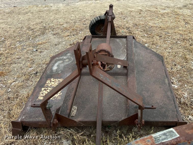 image for item DO1144 Kubota B7100 tractor