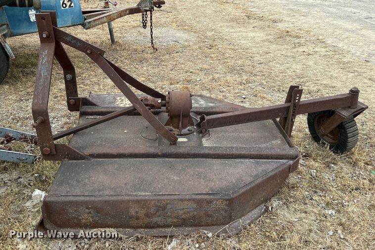 image for item DO1144 Kubota B7100 tractor