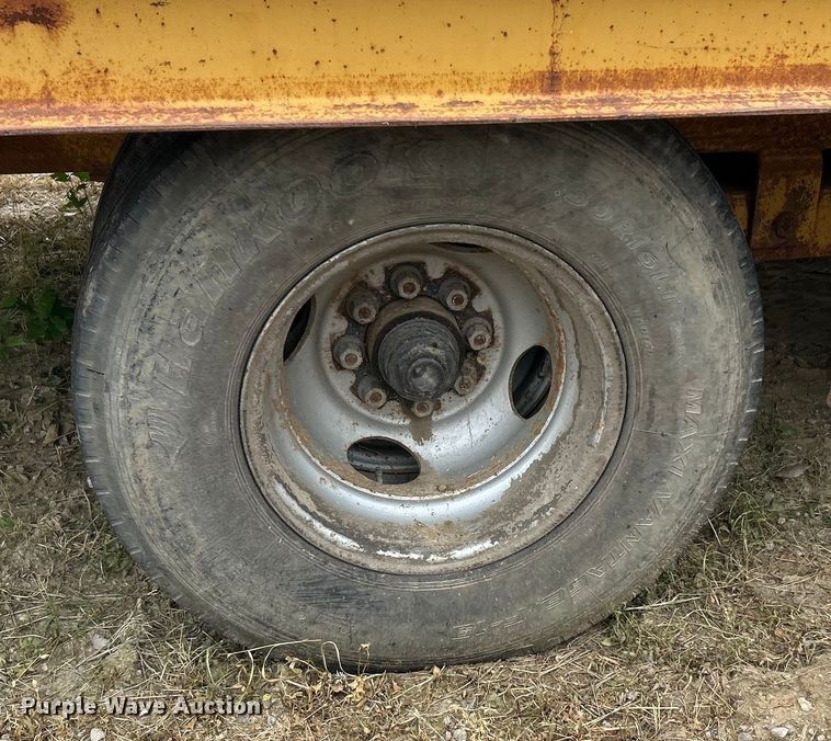 image for item DO1150 1987 Belshe T-9 equipment trailer